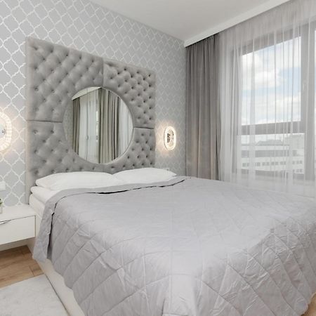 Cosy Apartment On Wola Goleszowska By Noclegi Renters Warsaw Luaran gambar