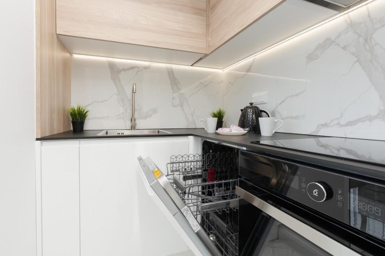 Cosy Apartment On Wola Goleszowska By Noclegi Renters Warsaw Luaran gambar